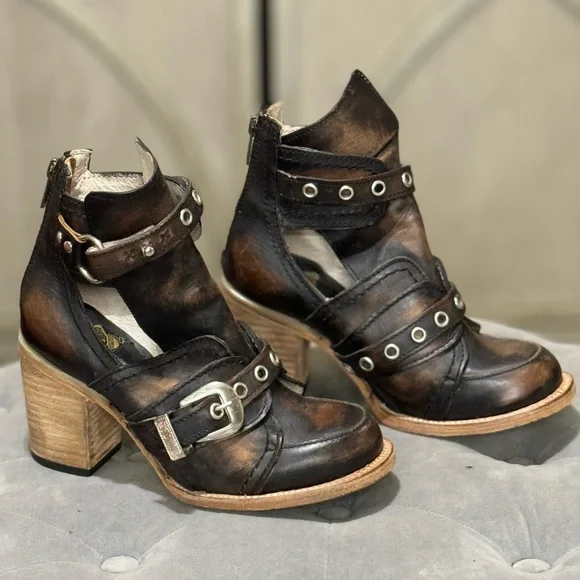 Freebird by Steven Brown Ankle Boots - Picture 4 of 7